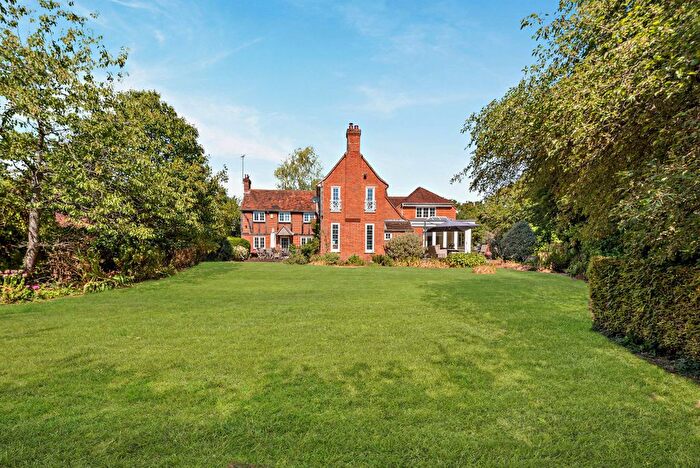 6 Bedroom Detached House For Sale In East Woodhay, Newbury, RG20
