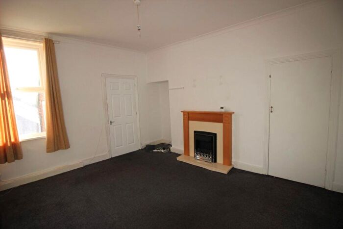 2 Bedroom Flat To Rent In Sea Road, SR6