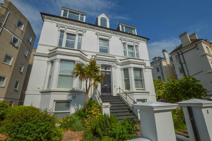 1 Bedroom Flat To Rent In Spencer Road, Eastbourne, BN21