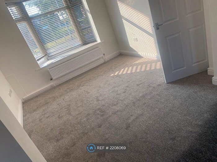 3 Bedroom Terraced House To Rent In Hale Road, Widnes, WA8