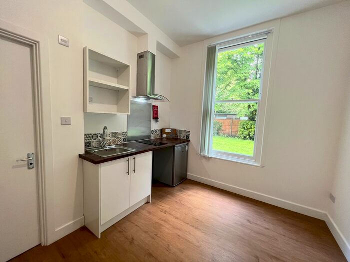 1 Bedroom Studio To Rent In Kingston Road, Teddington, TW11