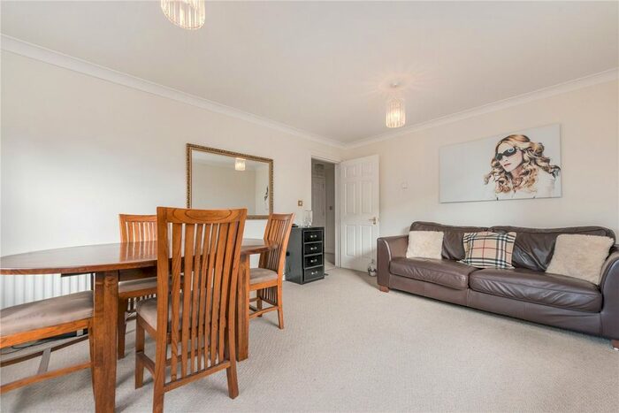 1 Bedroom Flat To Rent In Manor Lodge, Willesden Lane, London, NW2