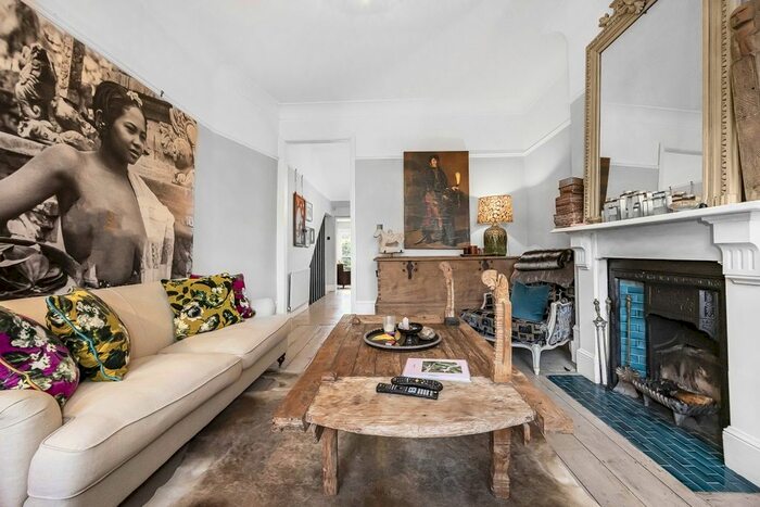 2 Bedroom Flat To Rent In Glenluce Road, London, SE3