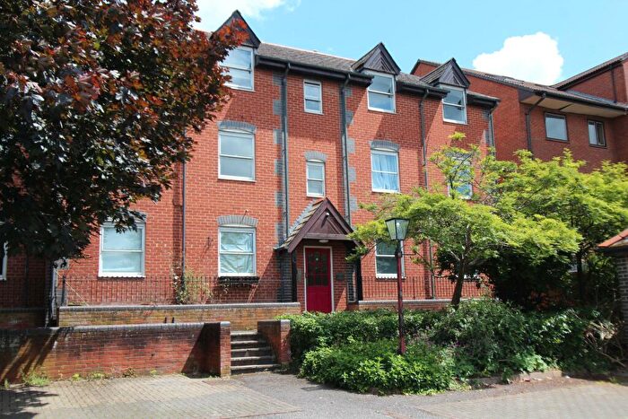 1 Bedroom Flat For Sale In Dale Road, Reading, RG2
