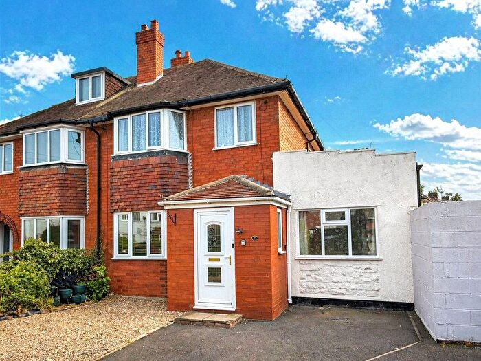 4 Bedroom Semi Detached House To Rent In Albert Road, Sundorne, Shrewsbury, Shropshire, SY1