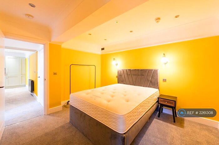 2 Bedroom Flat To Rent In Apsley Villas, Bristol, BS6