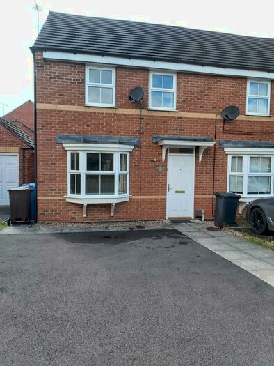 3 Bedroom Semi-Detached House To Rent In Avonmouth Drive, Alvaston, Derby, DE24