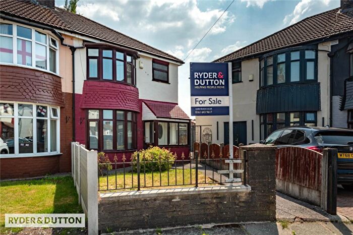 3 Bedroom Semi-Detached House For Sale In Rudyard Avenue, Middleton, Manchester, M24