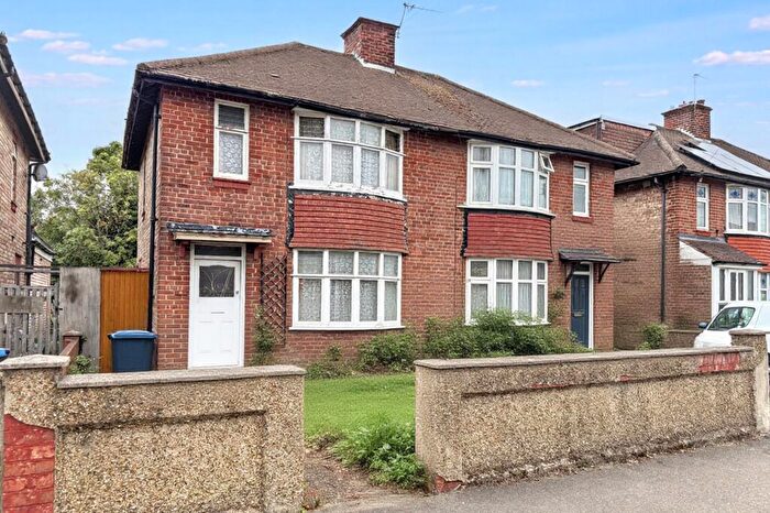 3 Bedroom Semi-Detached House For Sale In Grove Gardens, Enfield, EN3
