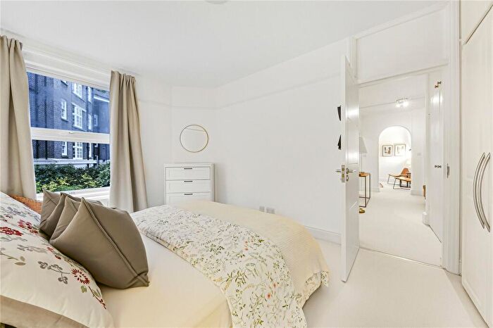 2 Bedroom Apartment To Rent In Grove End Road, London, NW8