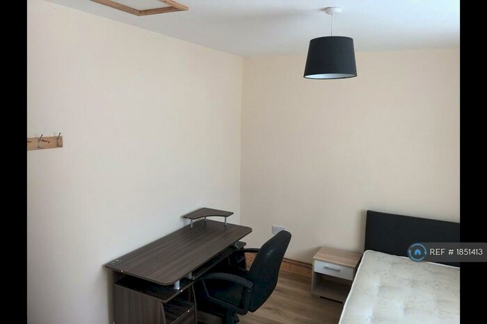 5 Bedroom Terraced House To Rent In Freeburn Causeway, Coventry, CV4