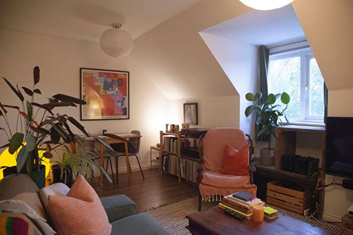 1 Bedroom Flat For Sale In Morris Road, Bristol, BS7