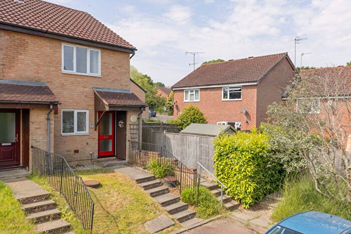 2 Bedroom Property To Rent In Alder Close, Tunbridge Wells, TN4