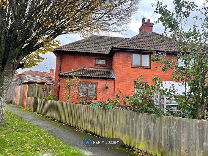 3 Bedroom Semi Detached House To Rent In Addison Grove, Taunton, TA2