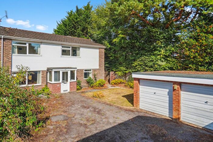 4 Bedroom Detached House For Sale In Home Farm Way, Stoke Poges, Slough, SL3