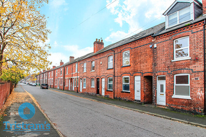 2 Bedroom Terraced House To Rent In Cycle Road, Lenton, NG7