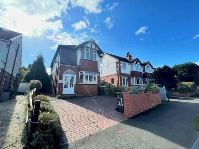 2 Bedroom Flat To Rent In St. Annes Road, Headingley, Leeds, LS6