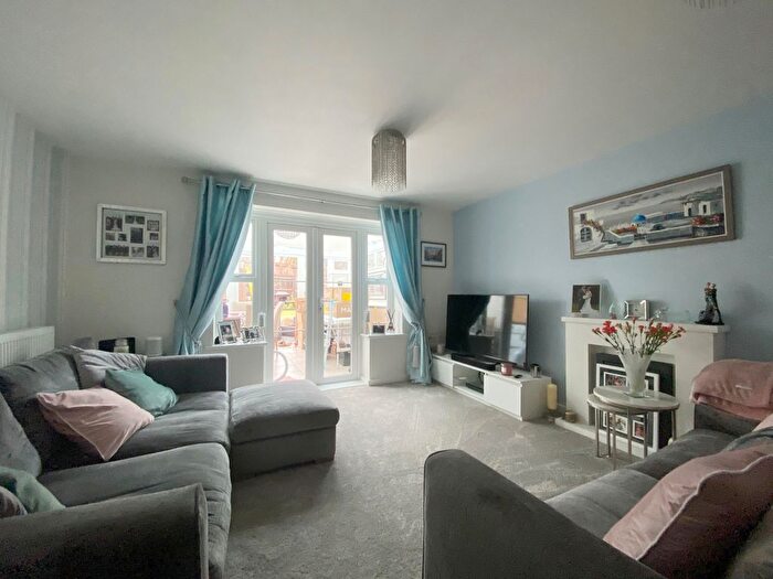 3 Bedroom Property To Rent In Atkins Close, Westerham, TN16