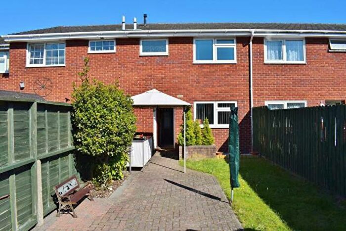 3 Bedroom Terraced House To Rent In Pettinger Gardens, St Deny's, SO17