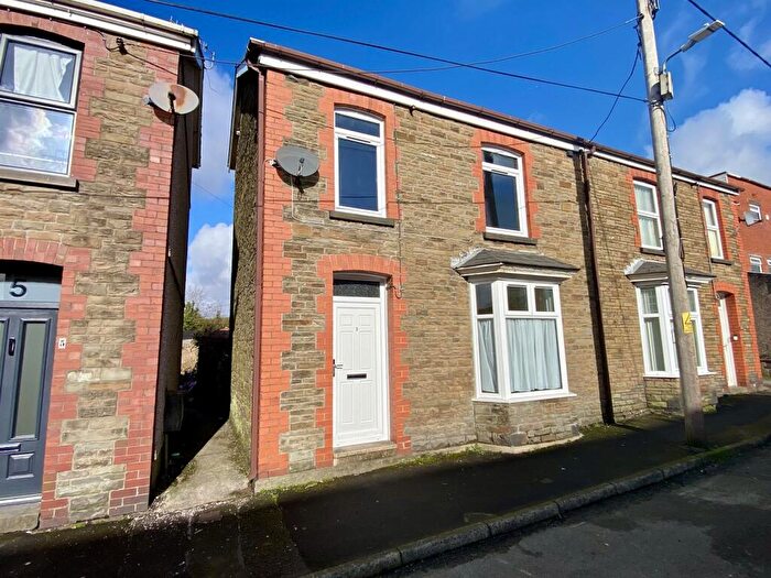 3 Bedroom Semi-Detached House For Sale In Bryn Road, Clydach, Swansea, City And County Of Swansea., SA6