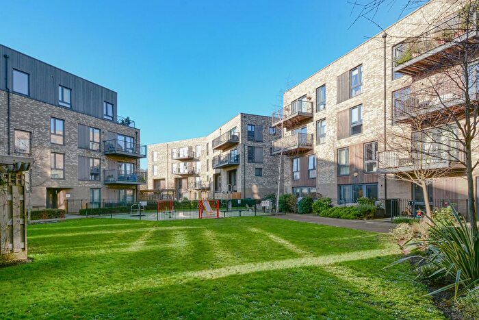 2 Bedroom Flat For Sale In Fisher Close, London, SE16