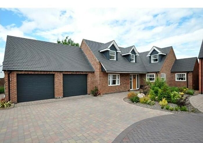 4 Bedroom Detached House To Rent In Rockingham House, Beamhill Road, DE13