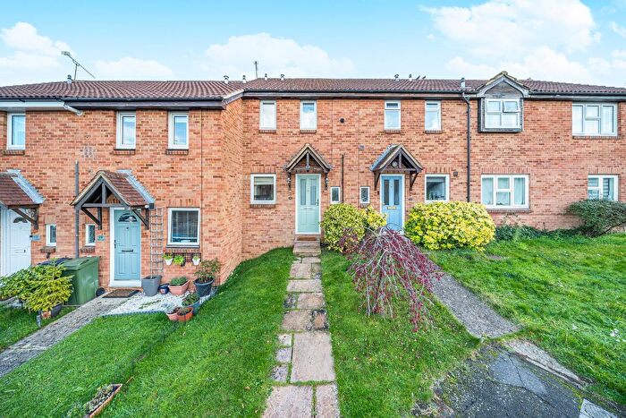 2 Bedroom Terraced House For Sale In Guildford, Surrey, GU4