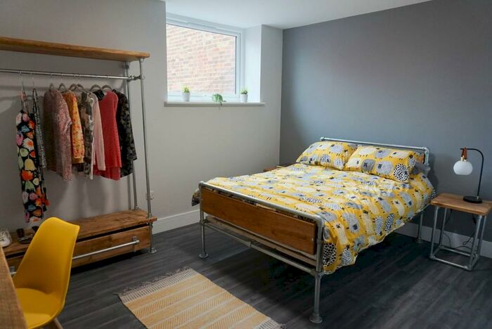 1 Bedroom Apartment To Rent In High Road, Beeston, NG9