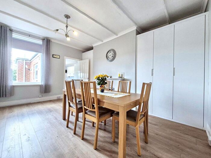 2 Bedroom Flat For Sale In Brack Terrace, Bill Quay, Gateshead, Tyne And Wear, NE10