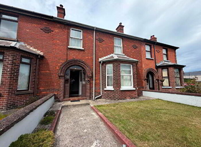 4 Bedroom Terrace House For Sale In Bay Road, Larne, BT40