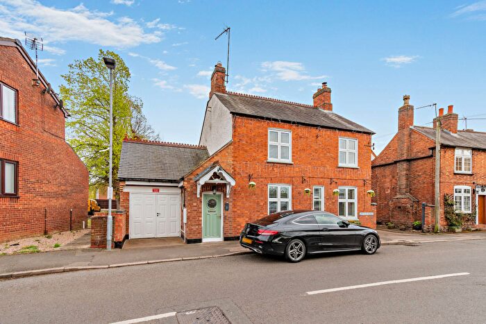 3 Bedroom Detached House For Sale In Station Road, Littlethorpe, LE19