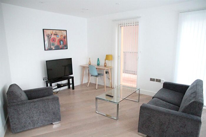 2 Bedroom Flat To Rent In The Cube Building, - Wenlock Road, Shoreditch, N1