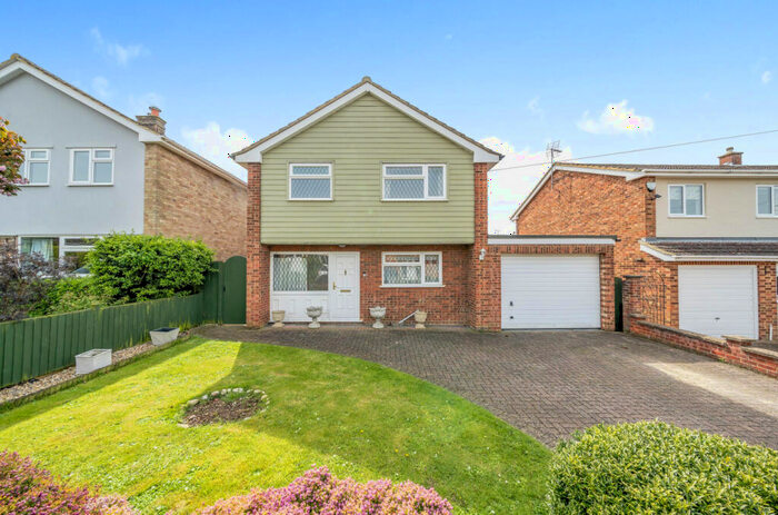 3 Bedroom Detached House For Sale In Sedop Close, Saffron Walden, Essex, CB11