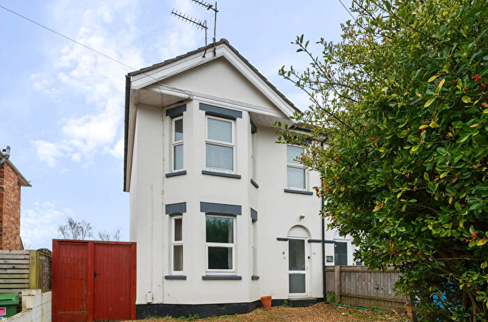 1 Bedroom Apartment For Sale In Gorleston Road, Poole, Dorset, BH12