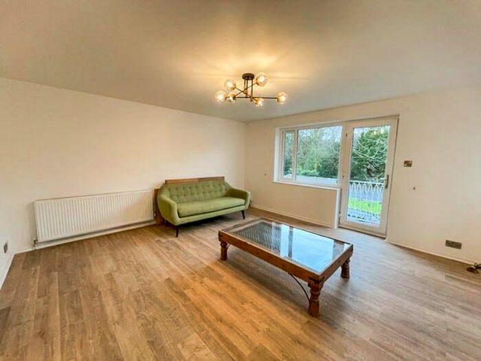 2 Bedroom Flat To Rent In Riverside Court, Palatine Road, Manchester, M20