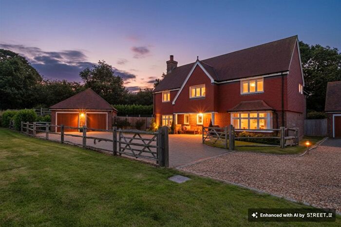 5 Bedroom Detached House For Sale In Pavilion Close, Thakeham, RH20