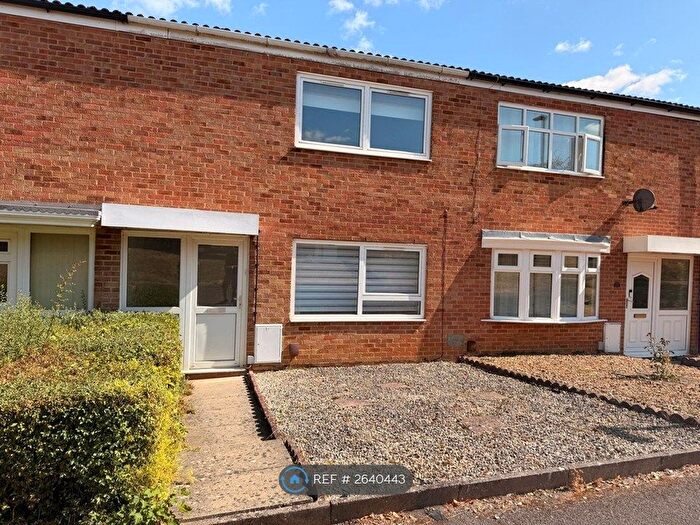 2 Bedroom Terraced House To Rent In Lennox Walk, Northampton, NN5