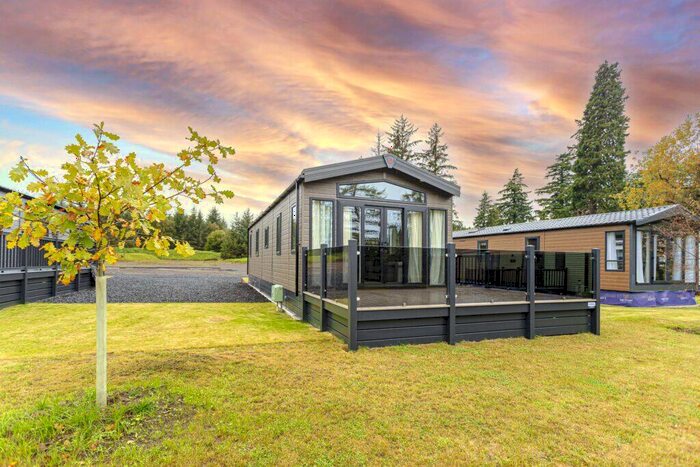 2 Bedroom Property For Sale In Lakewood Lodge, Castleton Road, Tullibardine, PH3