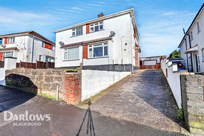 3 Bedroom Semi Detached House For Sale In Highfield Crescent, Blackwood, NP12