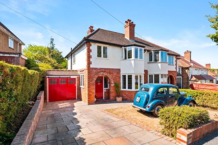 3 Bedroom Semi-Detached House For Sale In Littleheath Road, South Croydon, CR2