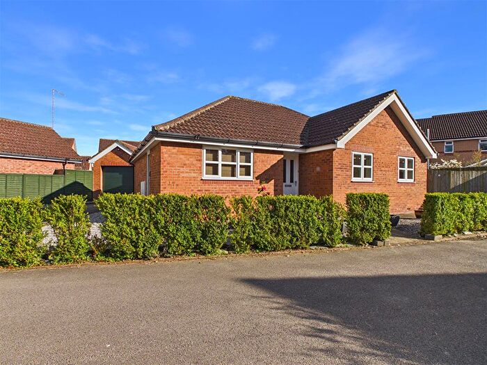 3 Bedroom Detached Bungalow For Sale In Wrygarth Avenue, Brough, HU15