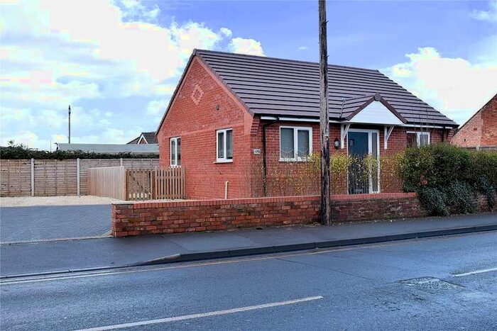 2 Bedroom Detached Bungalow To Rent In Ombersley Road, Worcester, WR3