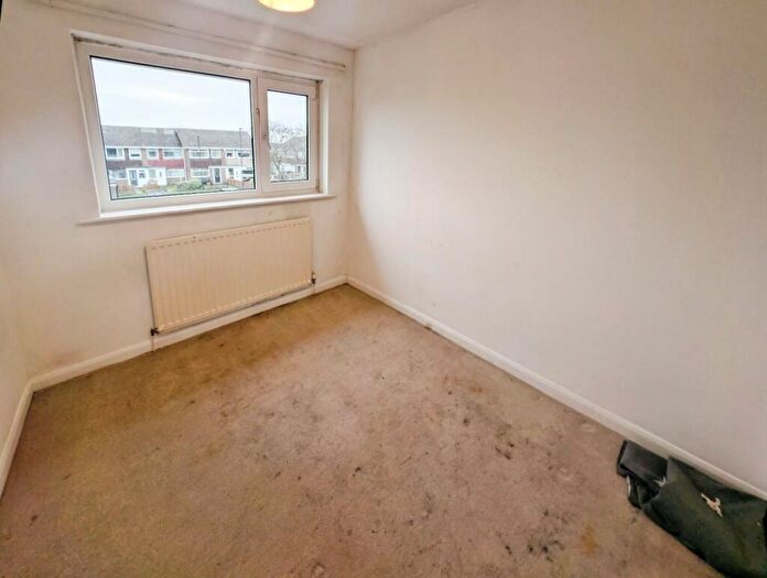 3 Bedroom End Of Terrace House For Sale In Brookland Drive, Newcastle Upon Tyne, NE12