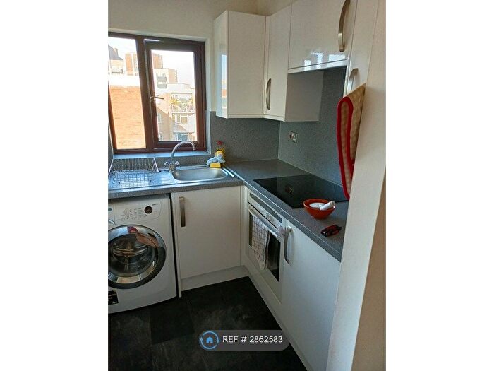 1 Bedroom Flat To Rent In Wicket Road, London, UB6