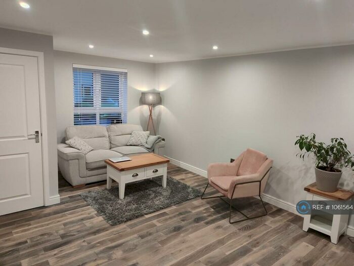 3 Bedroom Terraced House To Rent In Norton Farm Road, Bristol, BS10