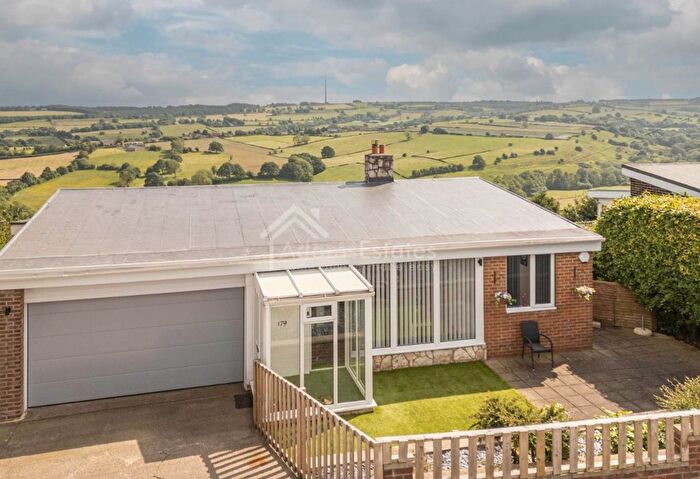4 Bedroom Detached House For Sale In Foxroyd Lane, Dewsbury, WF12