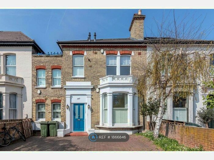 1 Bedroom Flat To Rent In Castelnau, London, SW13