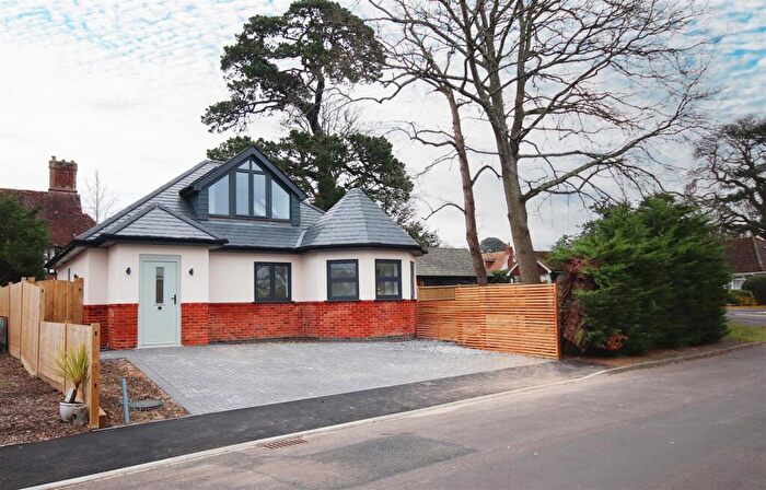 2 Bedroom Detached House To Rent In Amberwood Gardens, Walkford, Christchurch, BH23