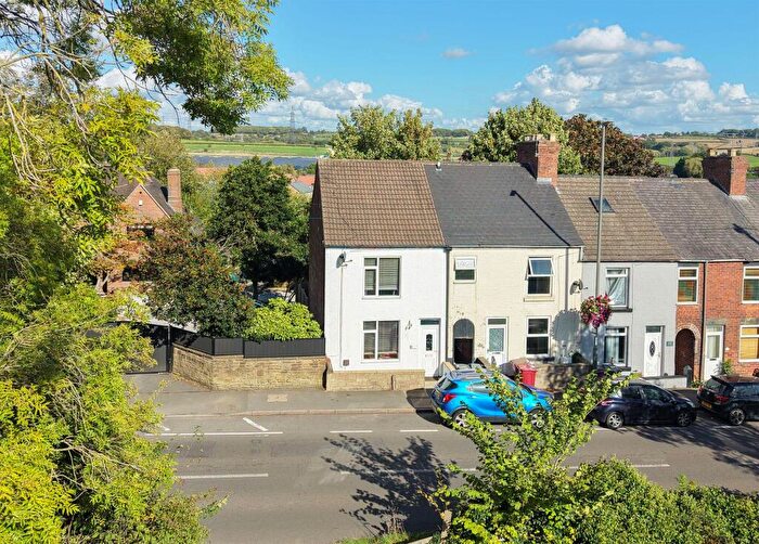 3 Bedroom Terraced House For Sale In Mansfield Road, Chesterfield, S41