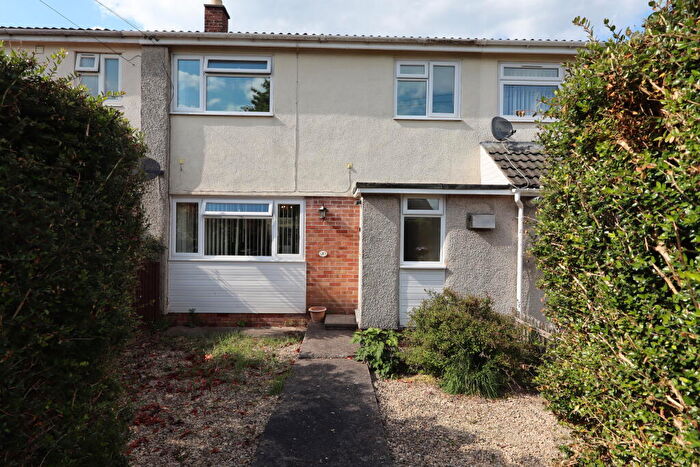 3 Bedroom Terraced House For Sale In Wolsey Close, Wells, BA5